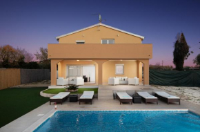 villa Suhalj